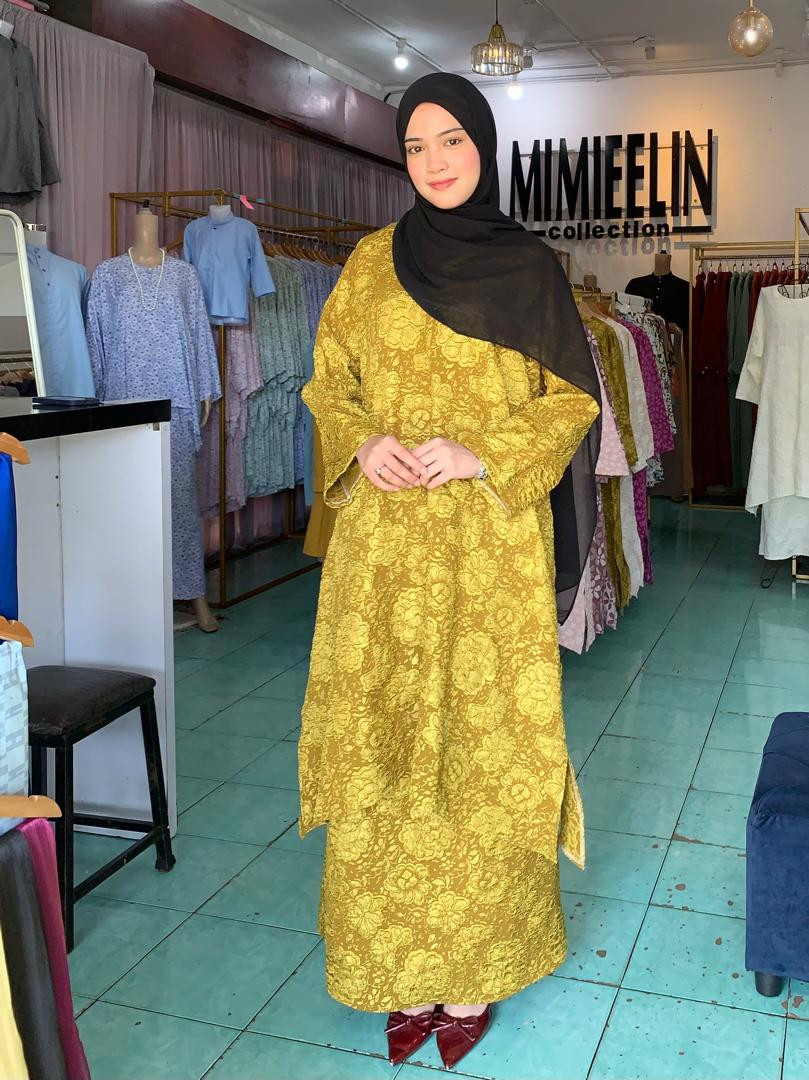 Kurung Kuntum