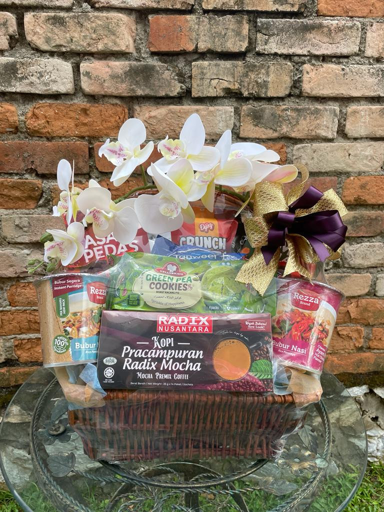 HAMPER PACKAGE RM 200.00