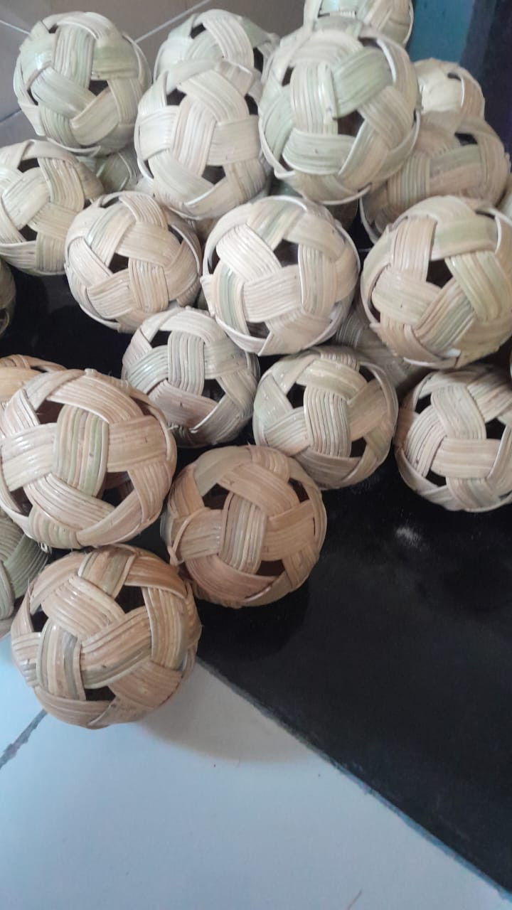 Bola Sepak Takraw Rotan