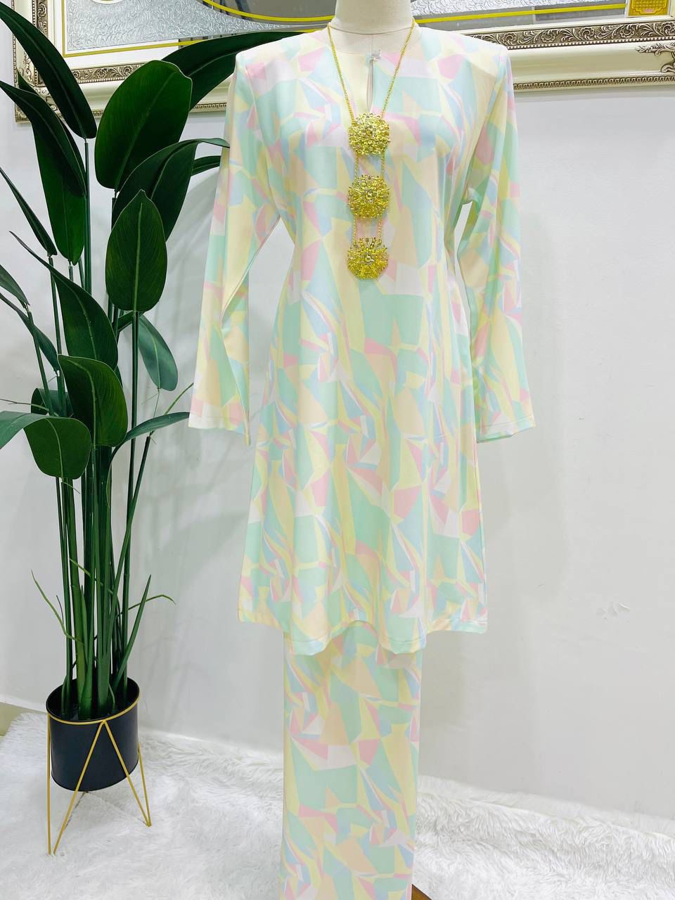 Premium Diamond Crepe