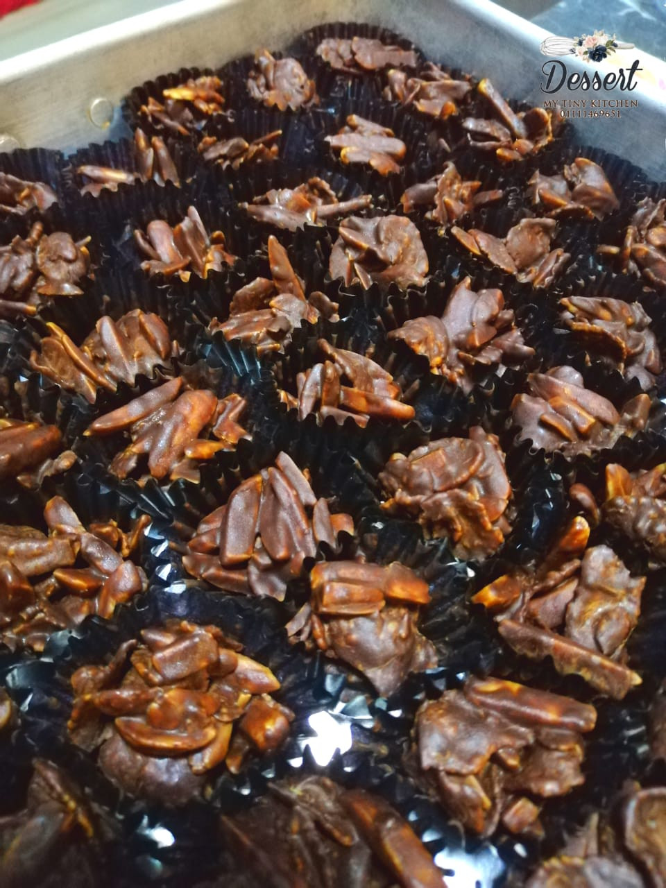 Dark Choc Almond Crunchies