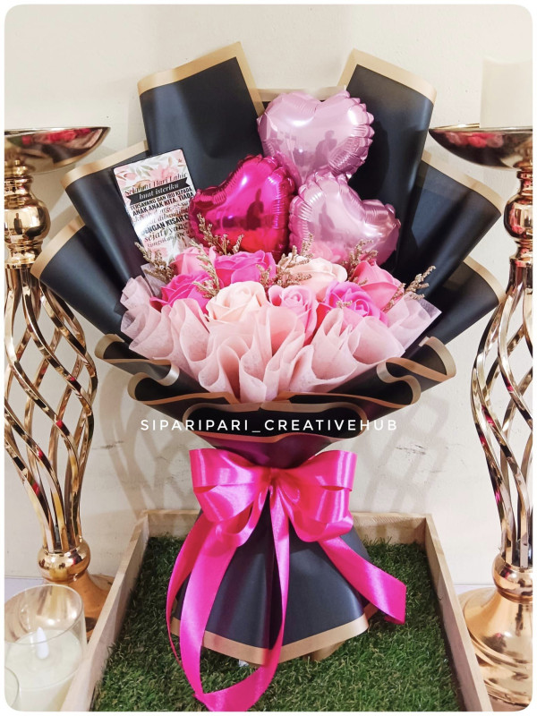 Handbouquet Soap Flower