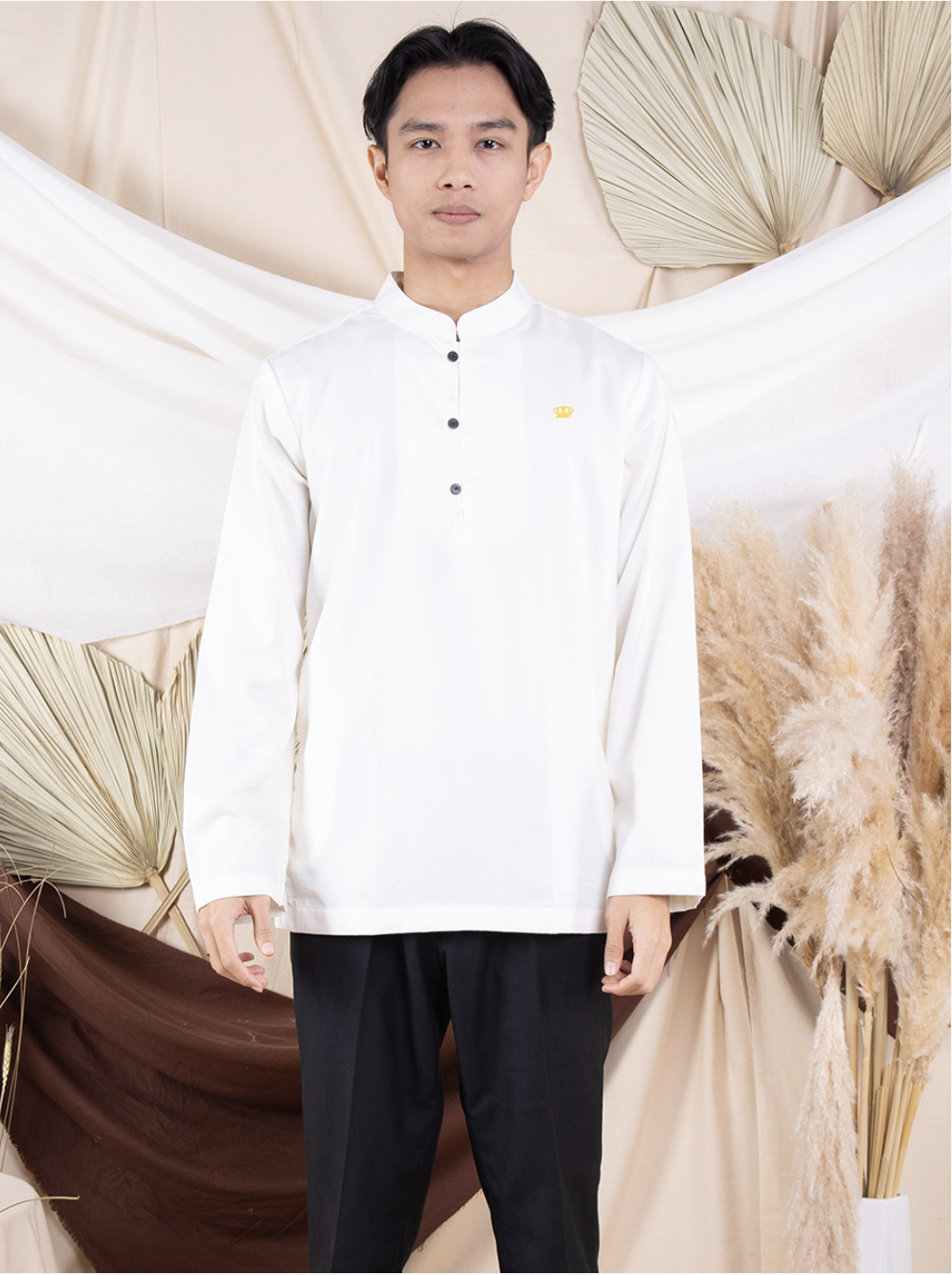 Kurta Nadher in White